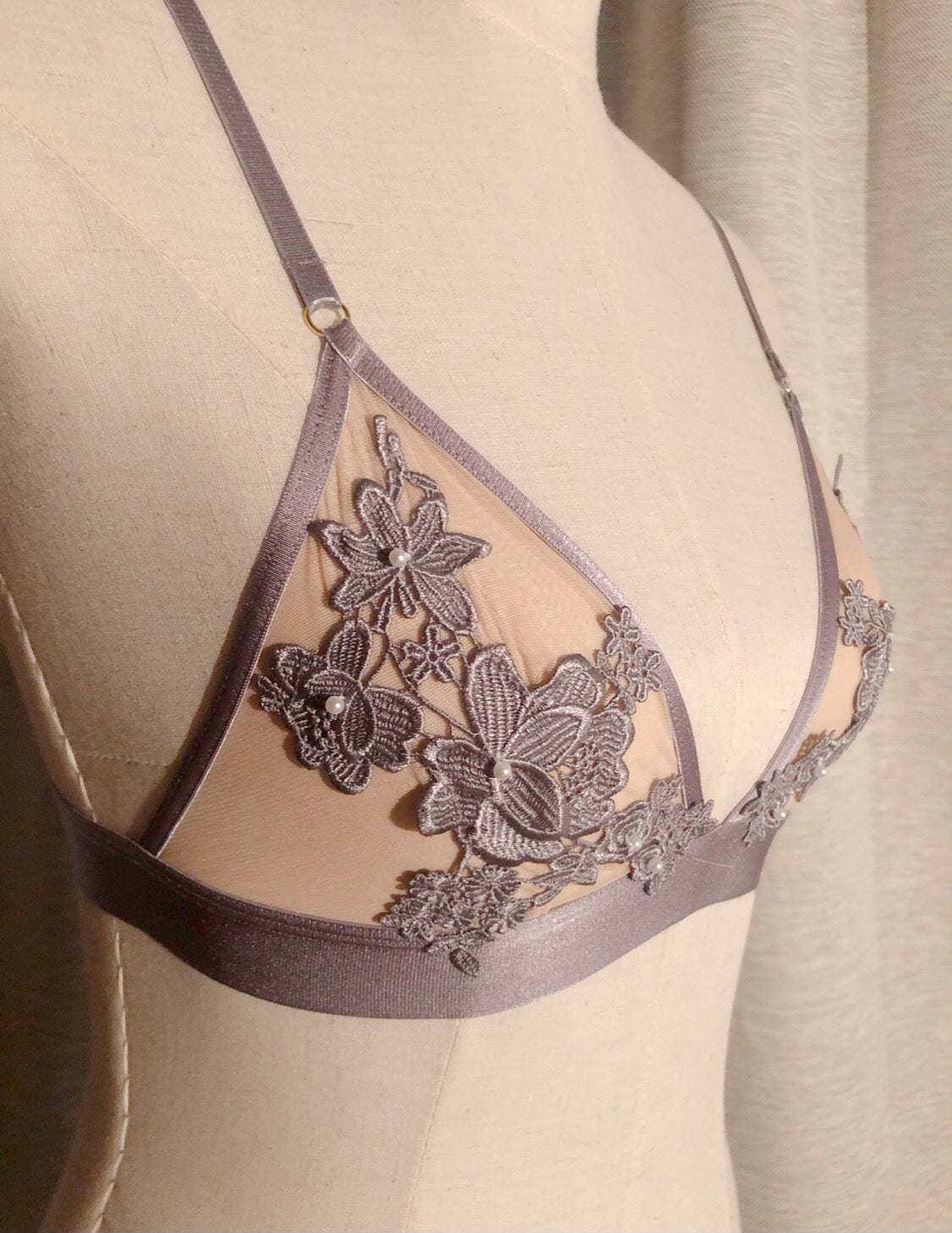 Embroidered flower bra set (icy color)